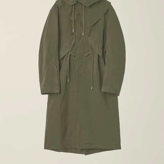 (구해요) EE 가먼트다이 커브드 피쉬테일 카키 L사이즈