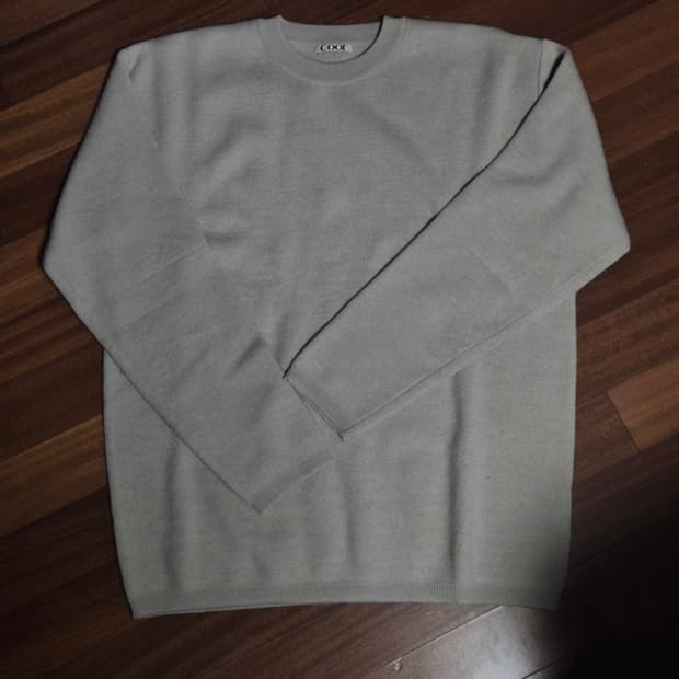 쿠어 탑필 울 라운드 니트 판매합니다.