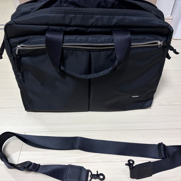 월스와일무브먼트 도큐먼트 백