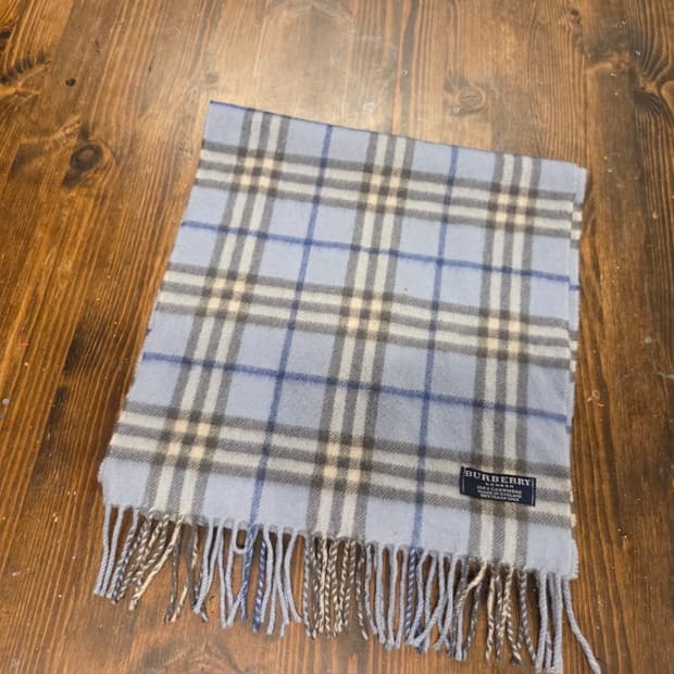 버버리 노바체크 캐시미어 머플러