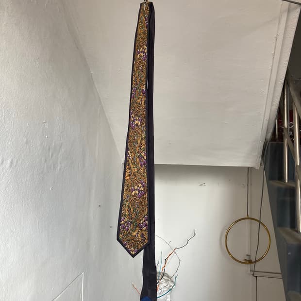 MADE IN ITALY 밀라숀 패턴 넥타이