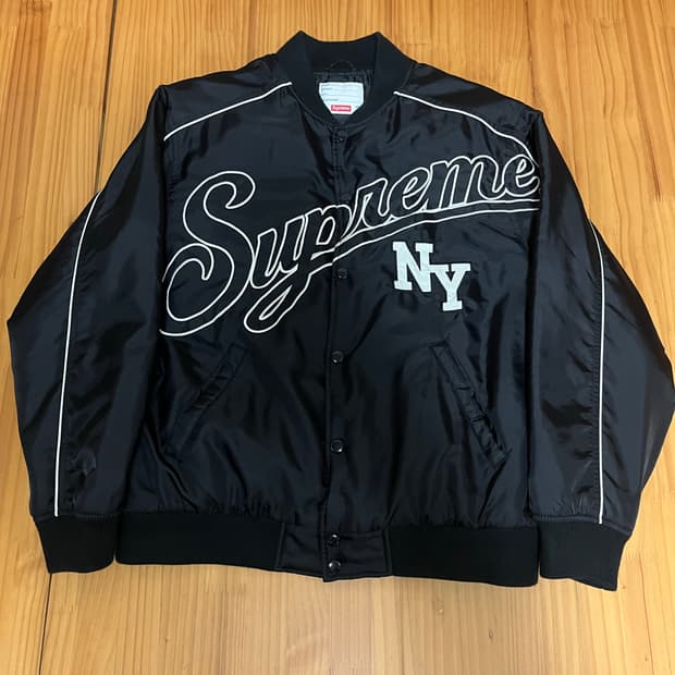 슈프림 콘트라스트 스크립트 바시티 자켓 M
