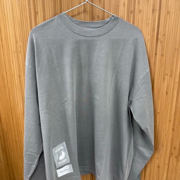 아워 레가시 워크샵 WORK SHOP NATURA 롱슬리브 그레이
