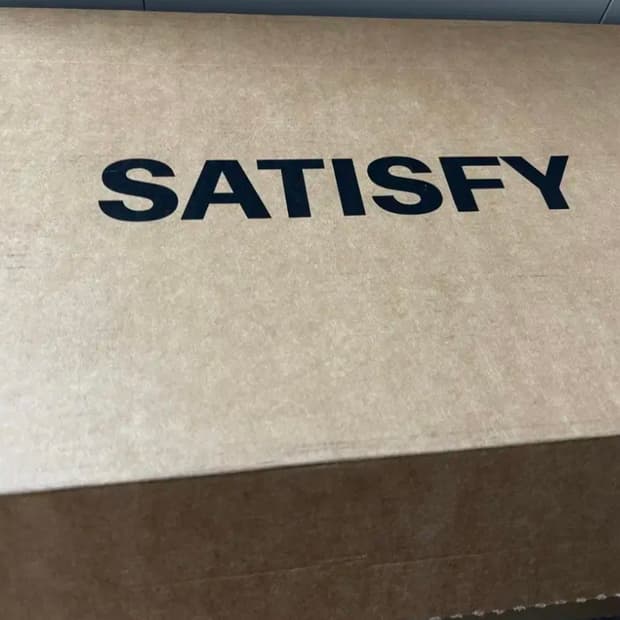 새티스파이 더로커 더라커 섀도우 US5.5 235