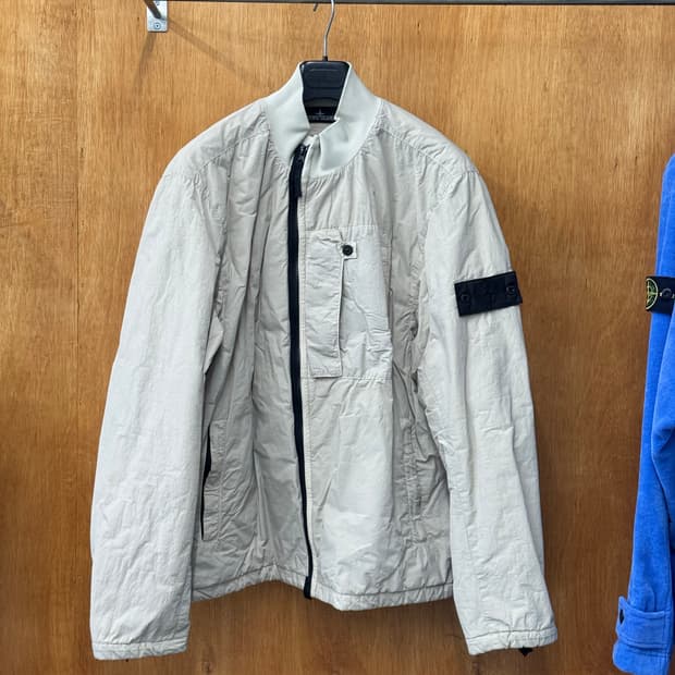 스톤아일랜드 쉐도우 프로젝트 나슬란경량패딩