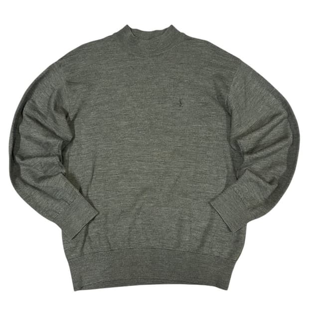  입생로랑 터틀넥 반폴라 니트