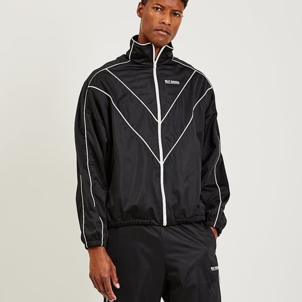 윌리차바리아 트랙자켓 구해요