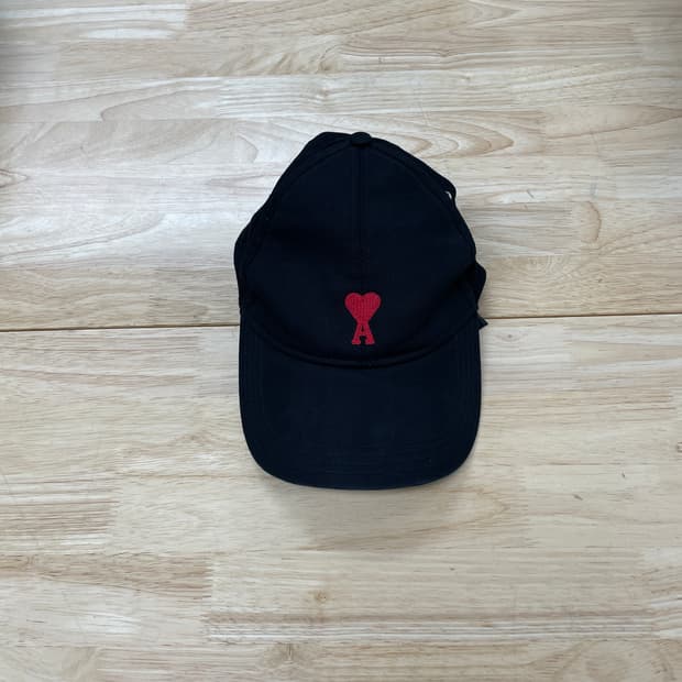 AMI 아미 블랙 볼캡 F