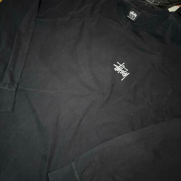Stussy's iconic basic logo long sleeve