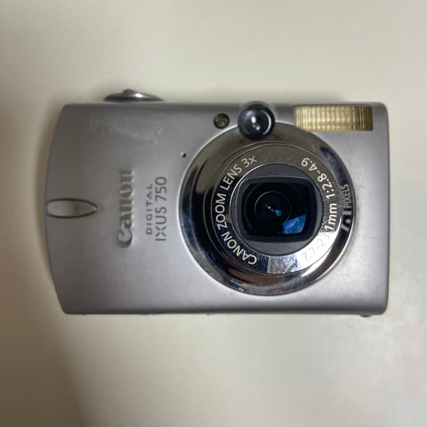 캐논 Canon 익서스 750 카메라