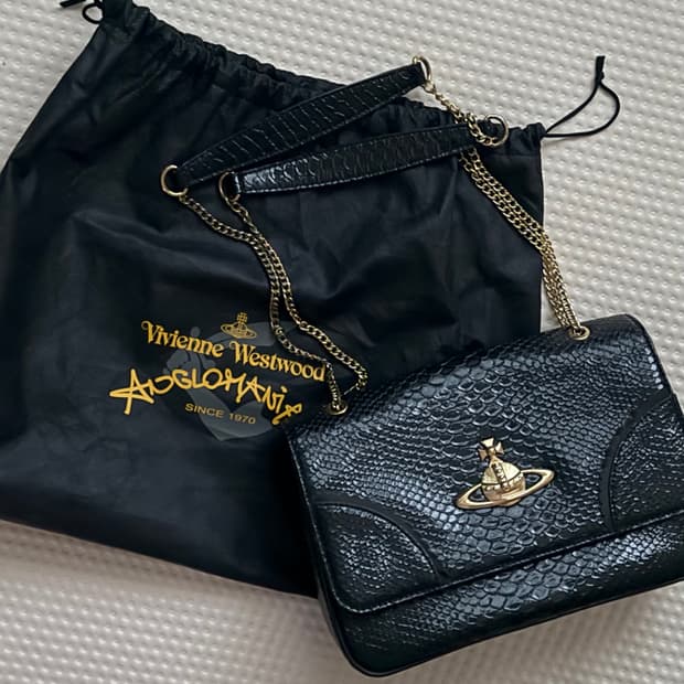 비비안웨스트우드 스네이크 숄더백