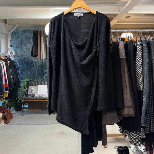 아츠로 타야마 비대칭 가디건