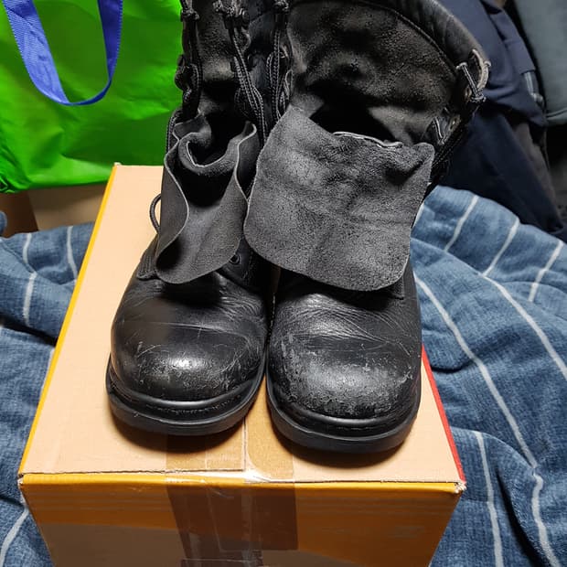 트렉스타 접착화 전투화 군화 255M 판매