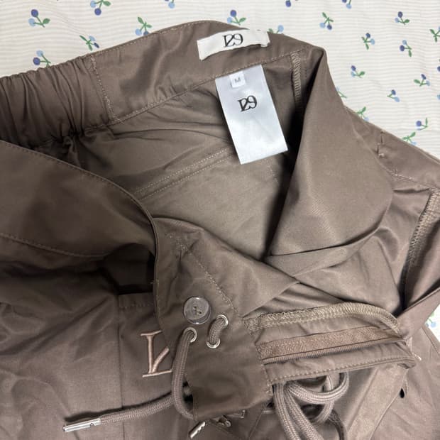 일리고 팬츠 브라운