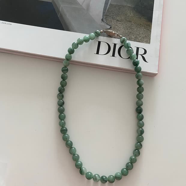 그린 옥 비즈 목걸이