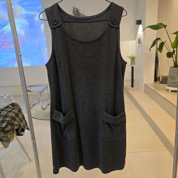 체크 포켓 멜빵 원피스