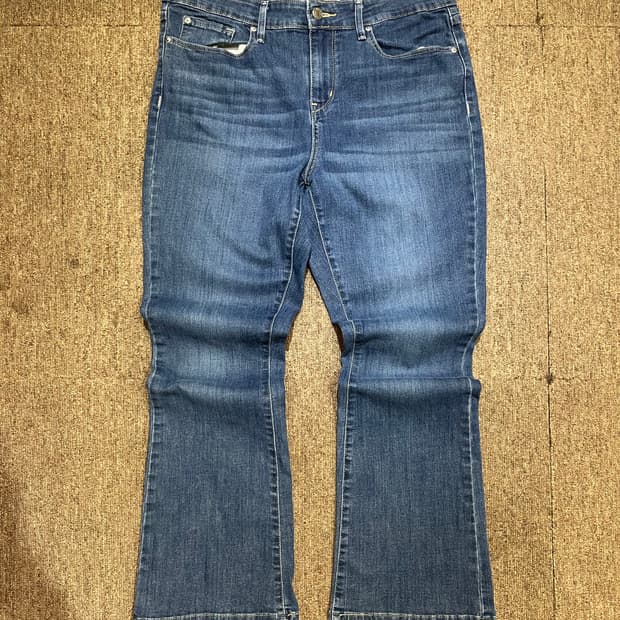 (34) Levi’s (리바이스 미드 라이즈 부츠컷) 