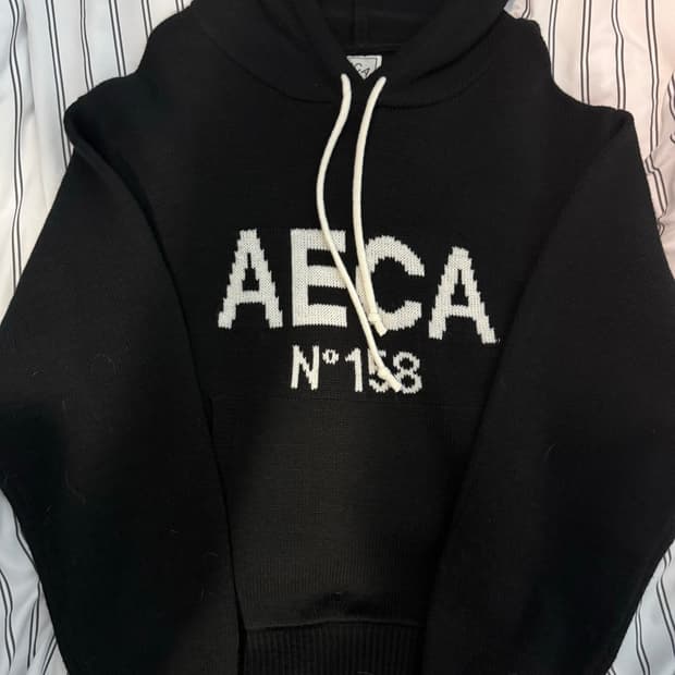 에이카화이트 빅로고 울 니트후드티