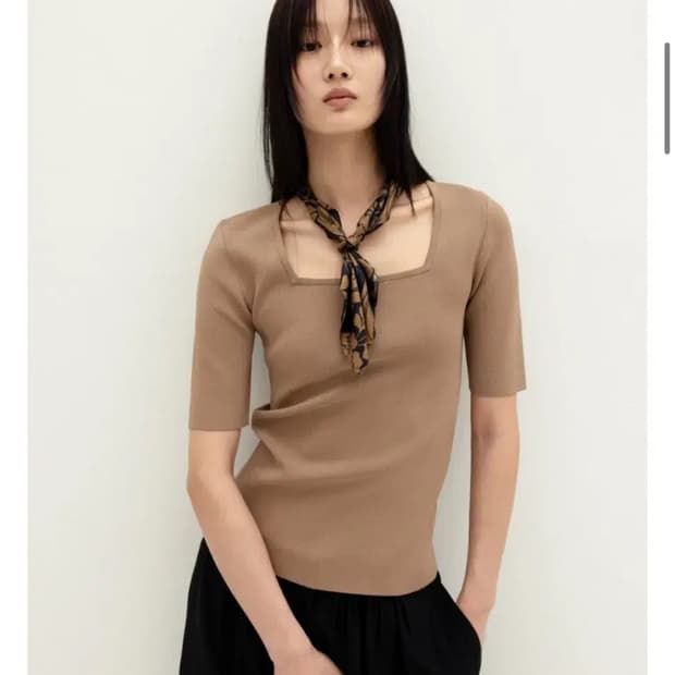 오르 고밀고 스퀘어넥 5부 니트 - 블루