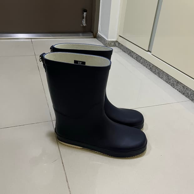 GAP 네이비 레인부츠 230