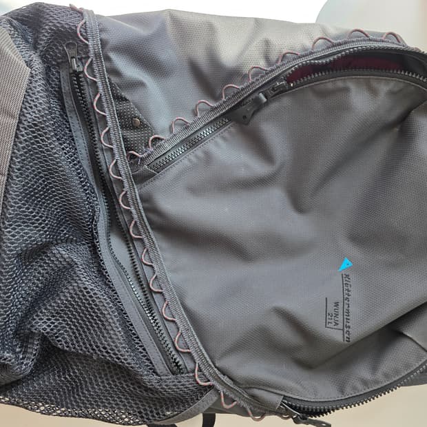 클라터뮤젠 운자 백팩 21l