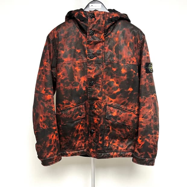 [M/백화점판] 스톤아일랜드 라소고마트 용암 점퍼