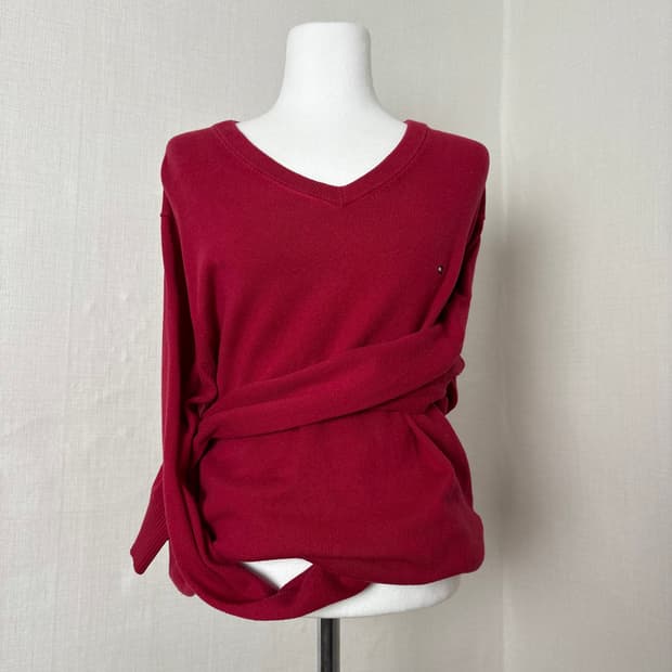 타미 브이넥 레드 니트 