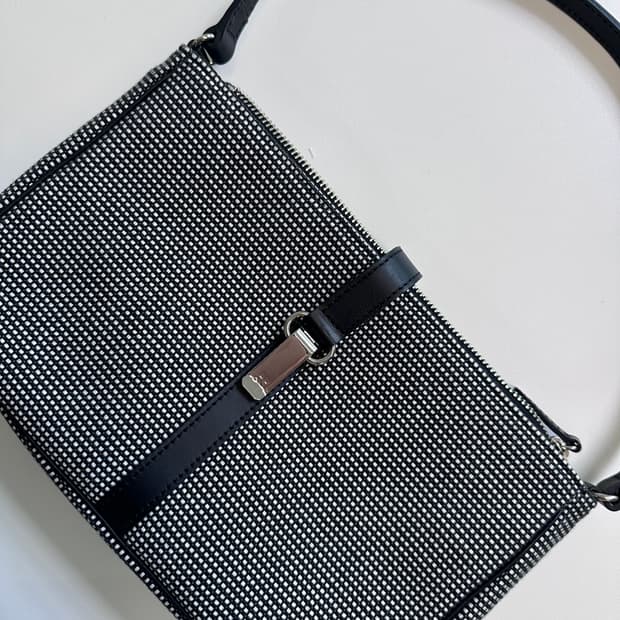 Courreges 꾸레쥬 숄더백