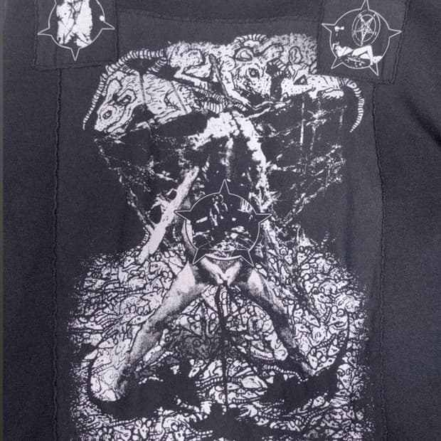 Erd seoul exclusive hoodie 구합니다.