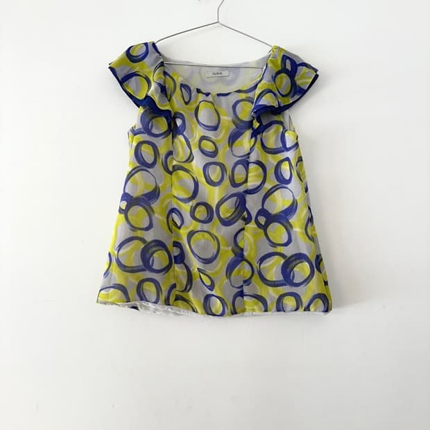 Circling color mix blouse