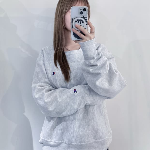 챔피언 리버스위브 라이트그레이 맨투맨