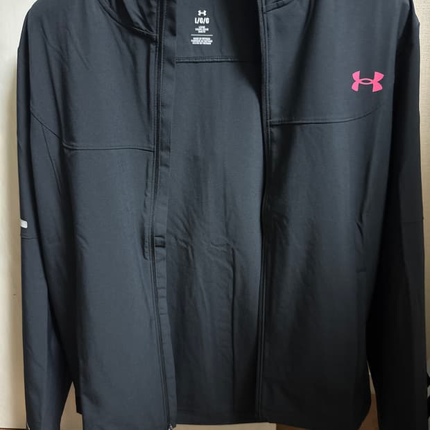 언더아머 바람막이 새제품 