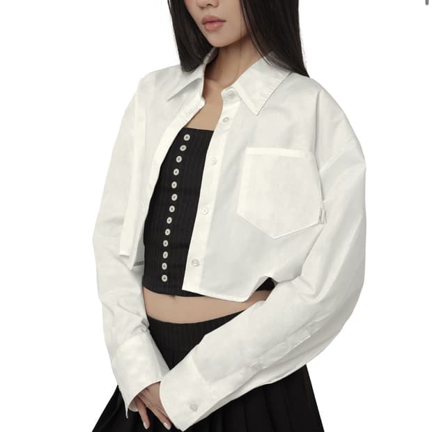 클리시어 퍼스트 레터 크롭셔츠