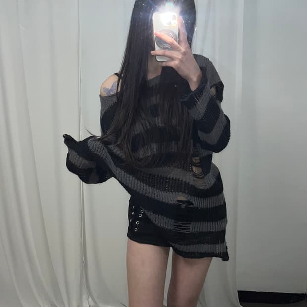 스트라이프 데미지 오버핏 니트