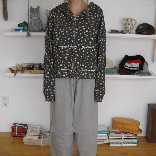 펀프롬펀 패치 포인트 후디, 블랙