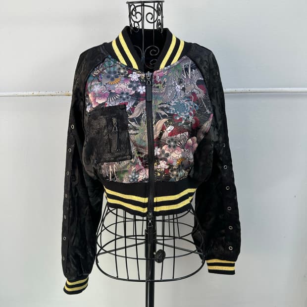 Qutie Frash 크롭 스카잔 자켓