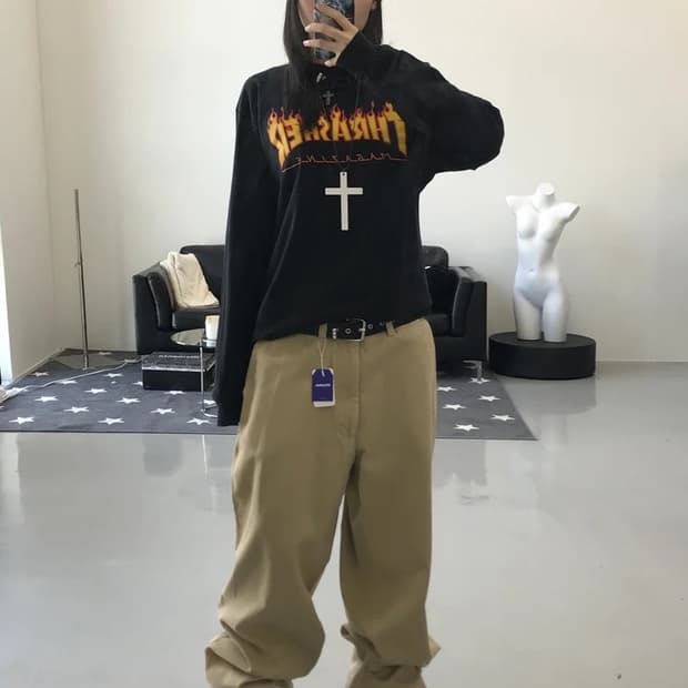트레셔 로고 롱슬리브