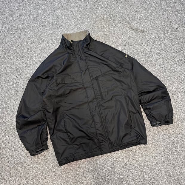 나이키 블랙 점퍼