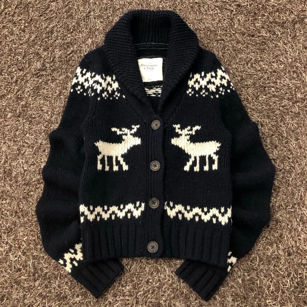 아베크롬비 사슴 하트 패턴 가디건