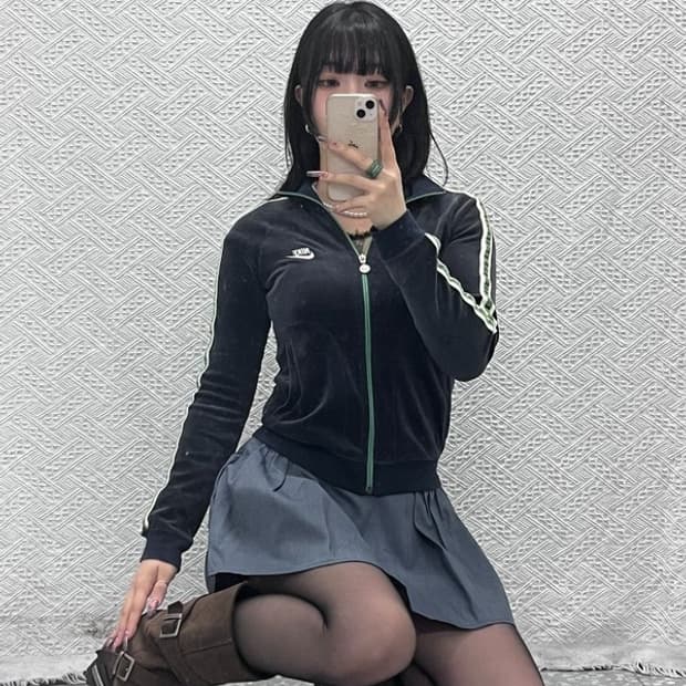나이키 Y2K 00's 레트로 빈티지 딱붙핏 벨벳 집업 S C11719