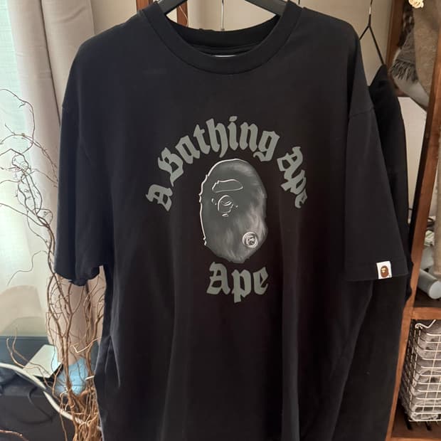 베이프 반팔티 희귀템!