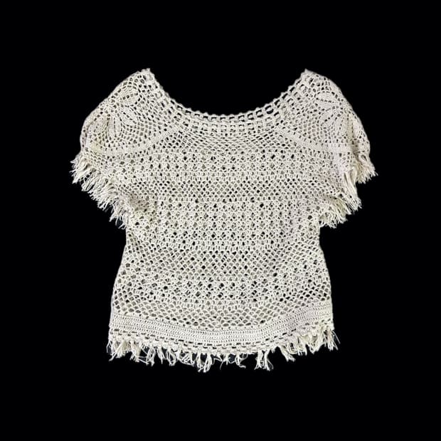Vintage hole tshirt