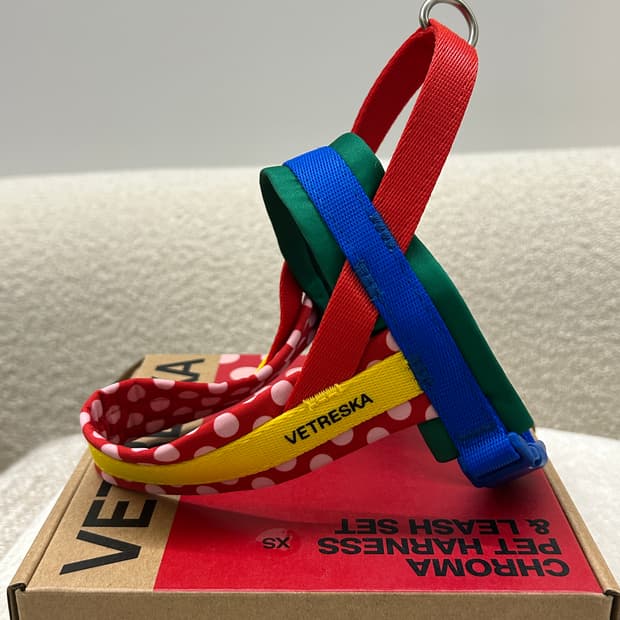 (새상품) MoMa 콜라보 하네스 xs