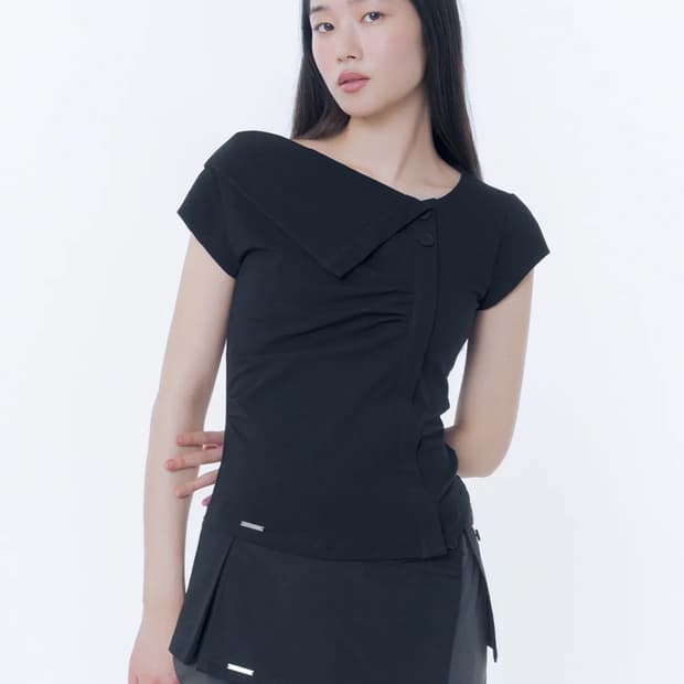 [1] 미세키서울 폴딩 카라 셔링 탑 블랙