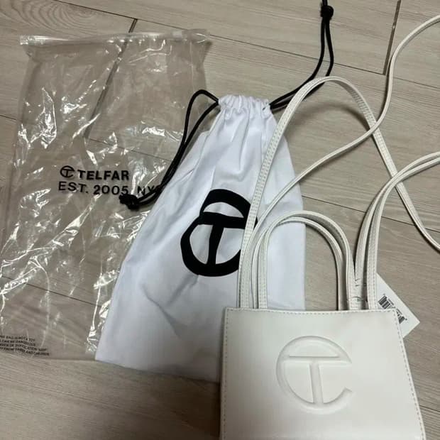 정품인증가능) 텔파 화이트 스몰 Telfar Small Shopping