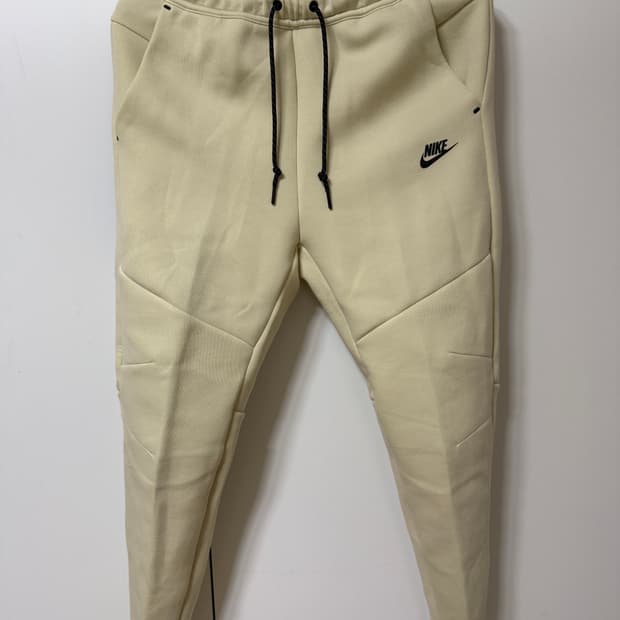 나이키 테크핏  플리스 바지 베이지