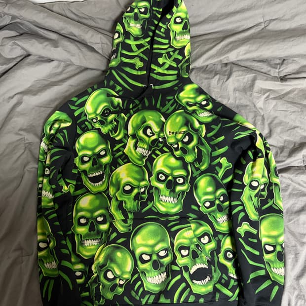 슈프림 스컬파일 후드 xl