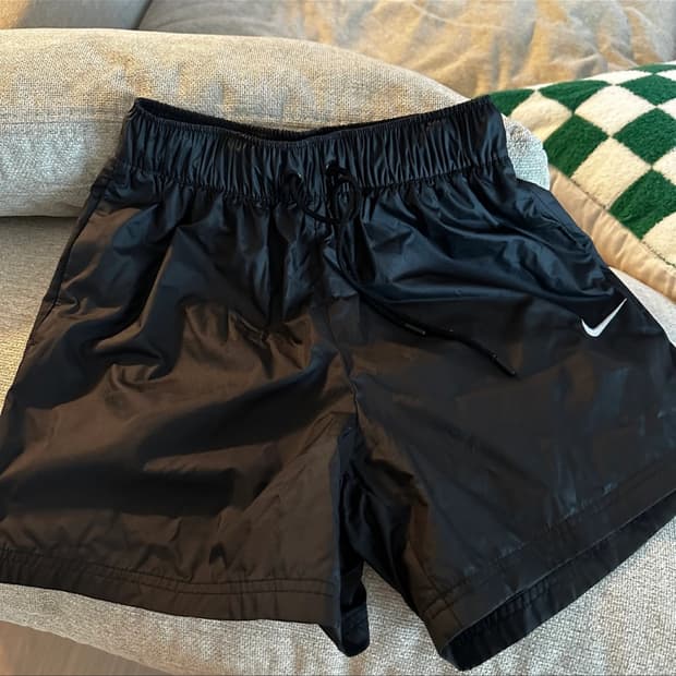 나이키 반바지 xs사이즈 새상품급