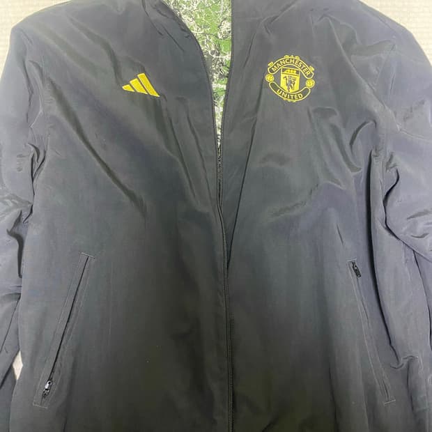 아디다스 맨체스터 유나이티드 바람막이