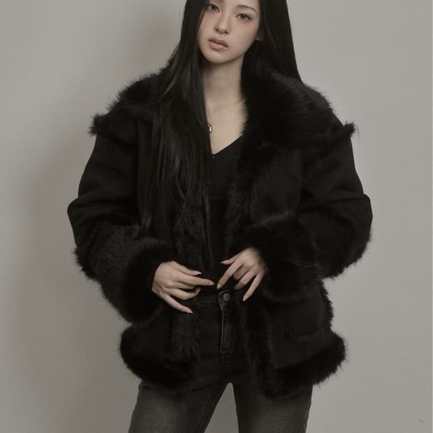 카키포인트 시어링 퍼 무스탕